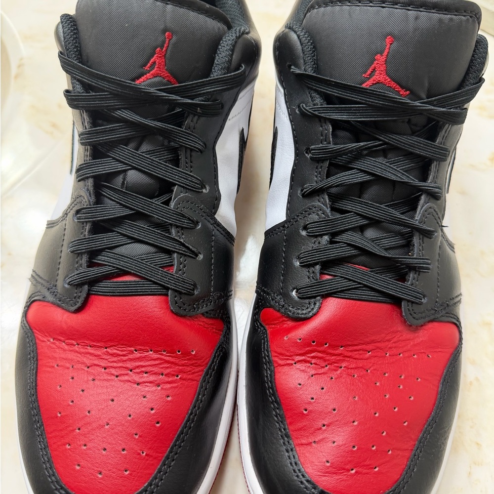 Air Jordan low black and red size 11.5